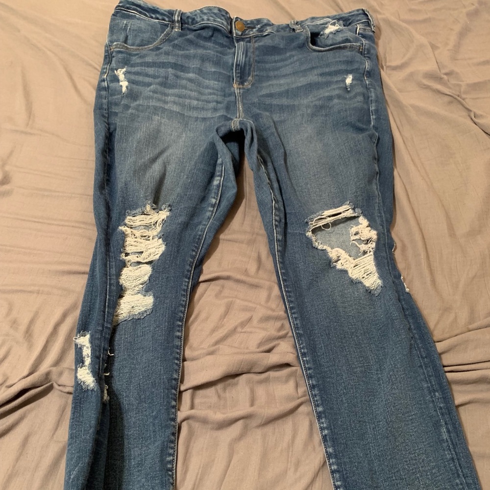 Dark ripped American eagle jeans